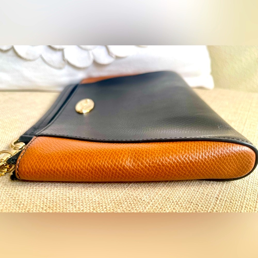 Coach Black and Brown Wristlet with Gold hardware - Picture 9 of 10